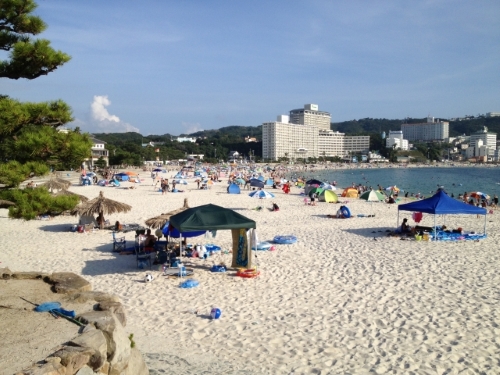 夏の南紀白浜海岸